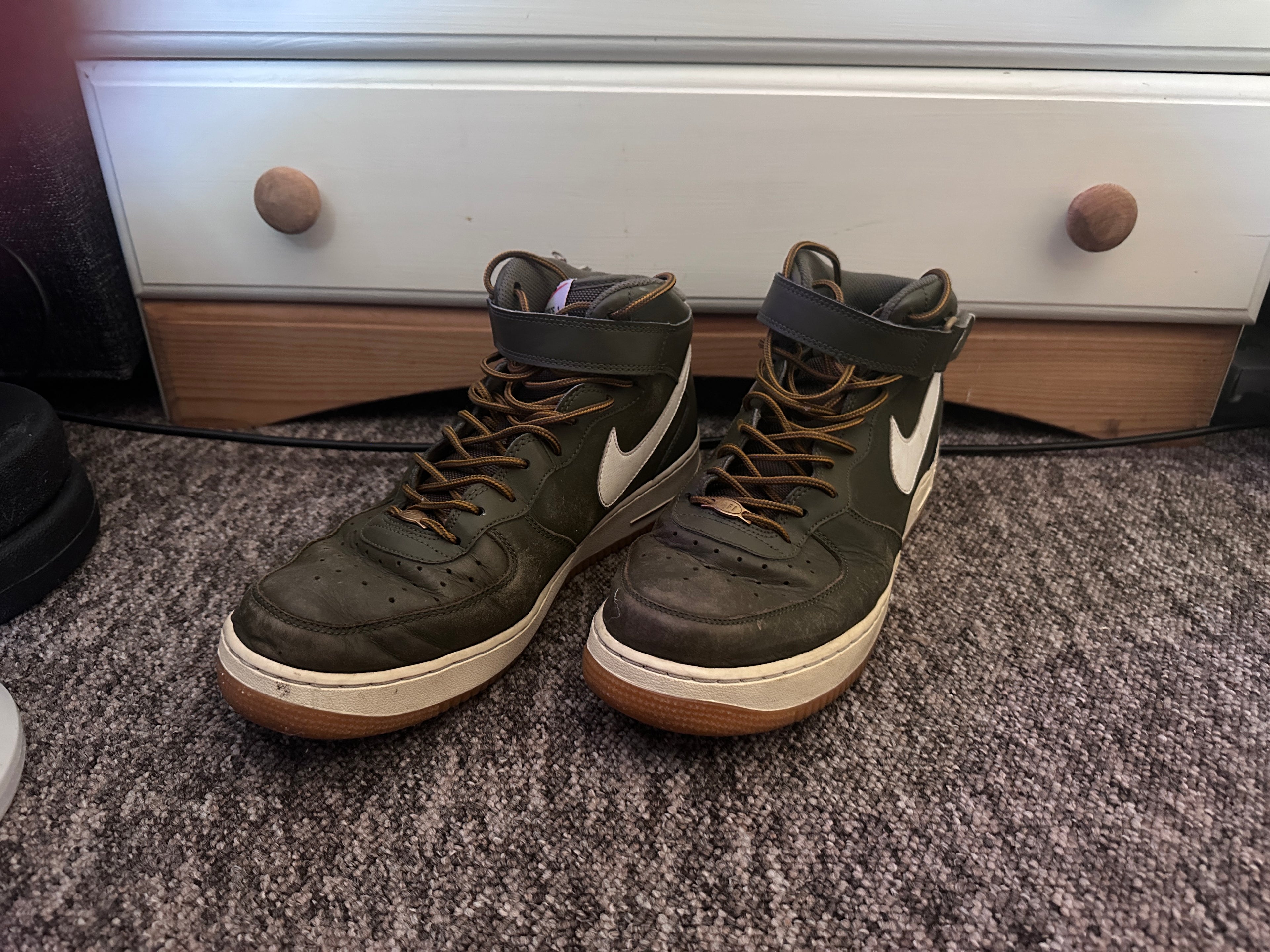 VINTAGE NIKE AIR FORCE 1 SIZE 11.5 UK